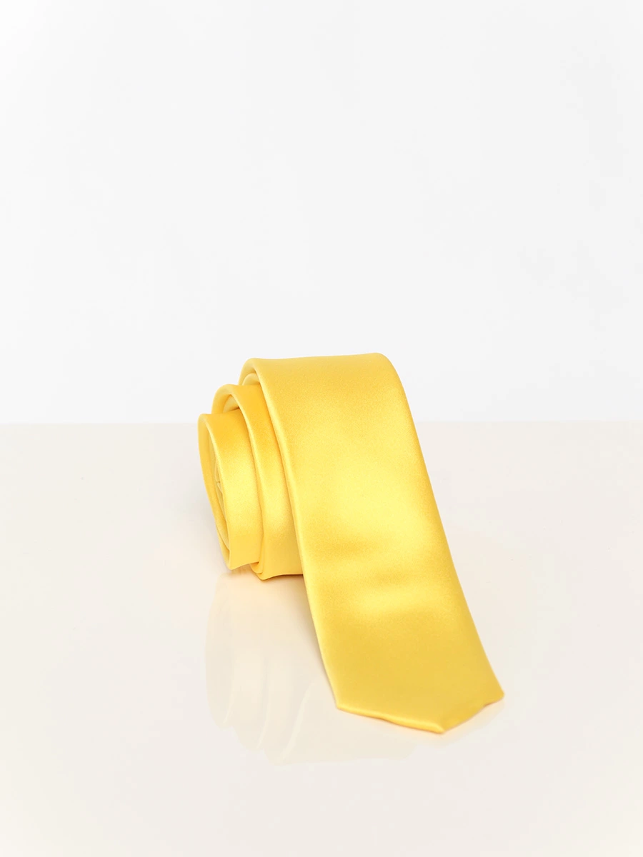 Желтый галстук в ассортименте